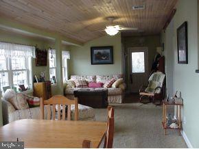 338 Kingfisher Road Tuckerton, NJ 08087 - Photo 4 of 12 Gallery Image 4
