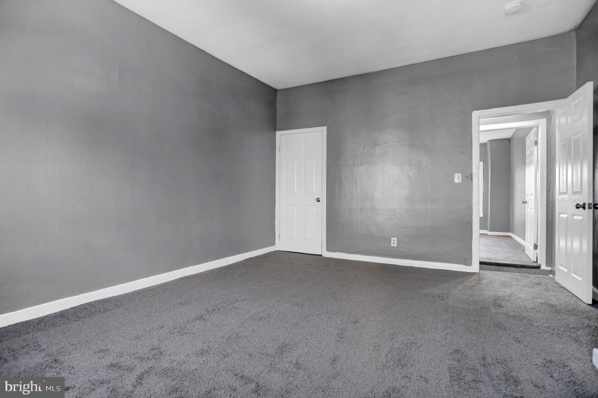 957 Bennett Place Baltimore, MD 21223 - Photo 18 of 30 a view of an empty room