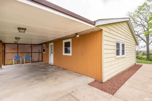 $325,000 | 5390 South Victor Pike, Bloomington, IN 47403