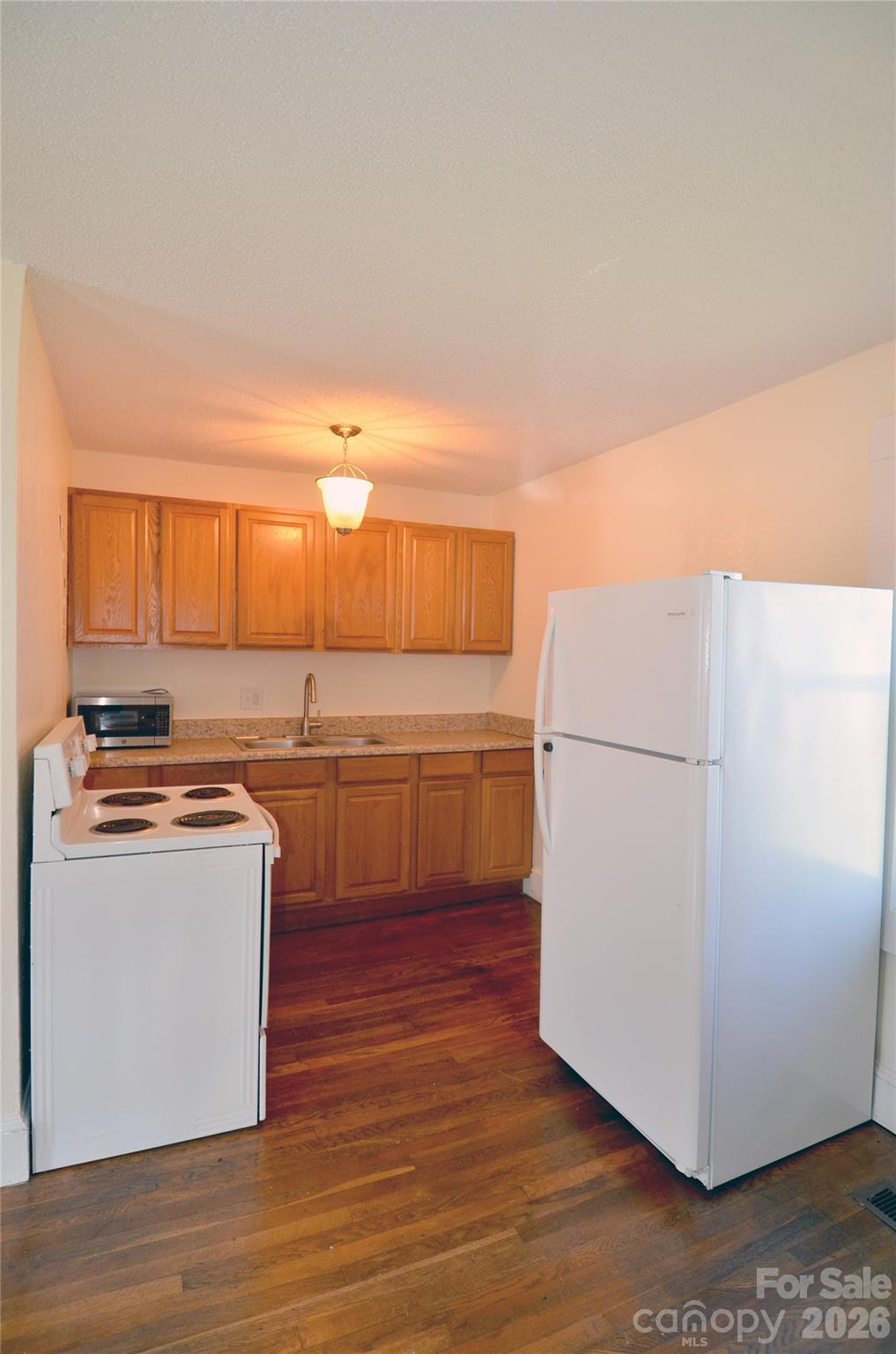 329 Morehead Road Marion, NC 28752 - Photo 11 of 16 Gallery Image 11
