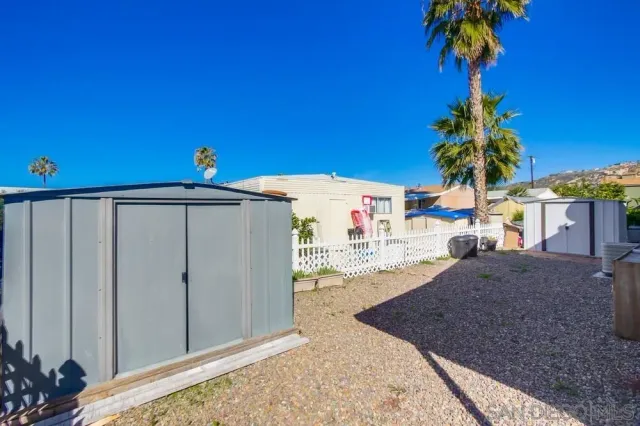 a view of a entryway