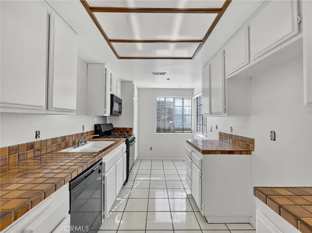 $539,500 | 1419 West 179th Street, Unit 9, Gardena, CA 90248