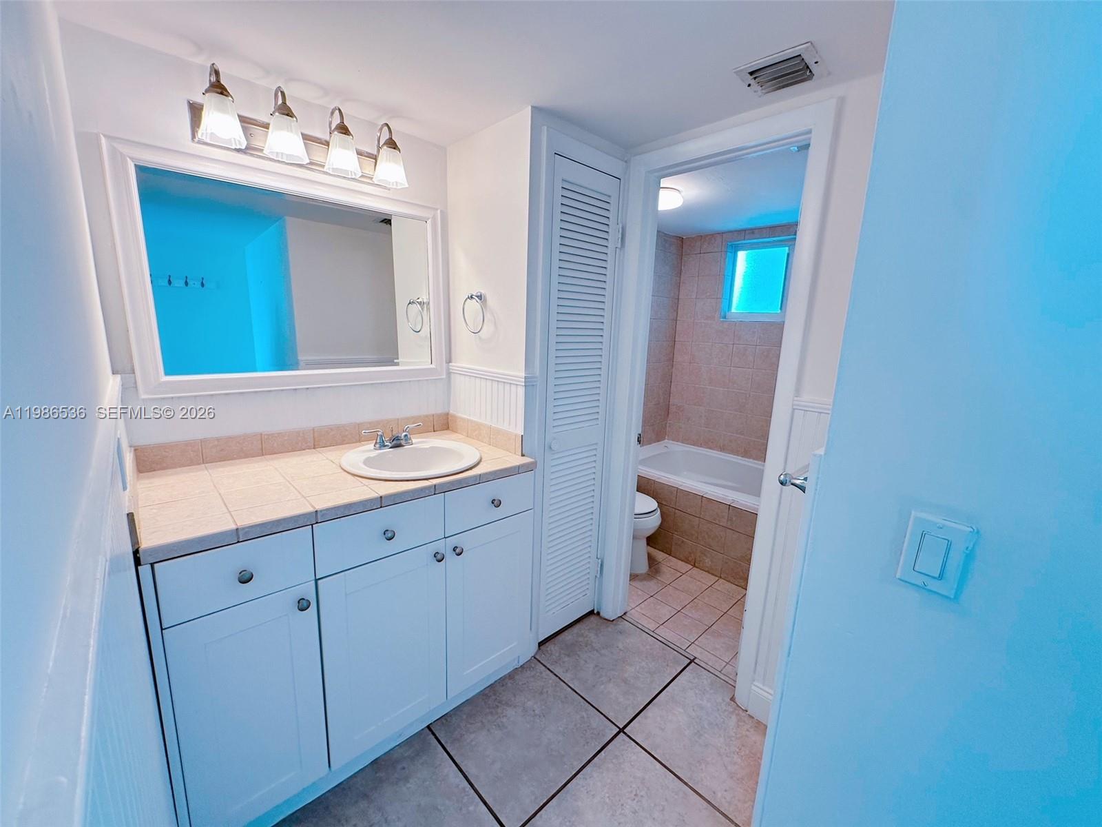 1345 Lincoln Road, Unit 402 Miami Beach, FL 33139 - Photo 17 of 18