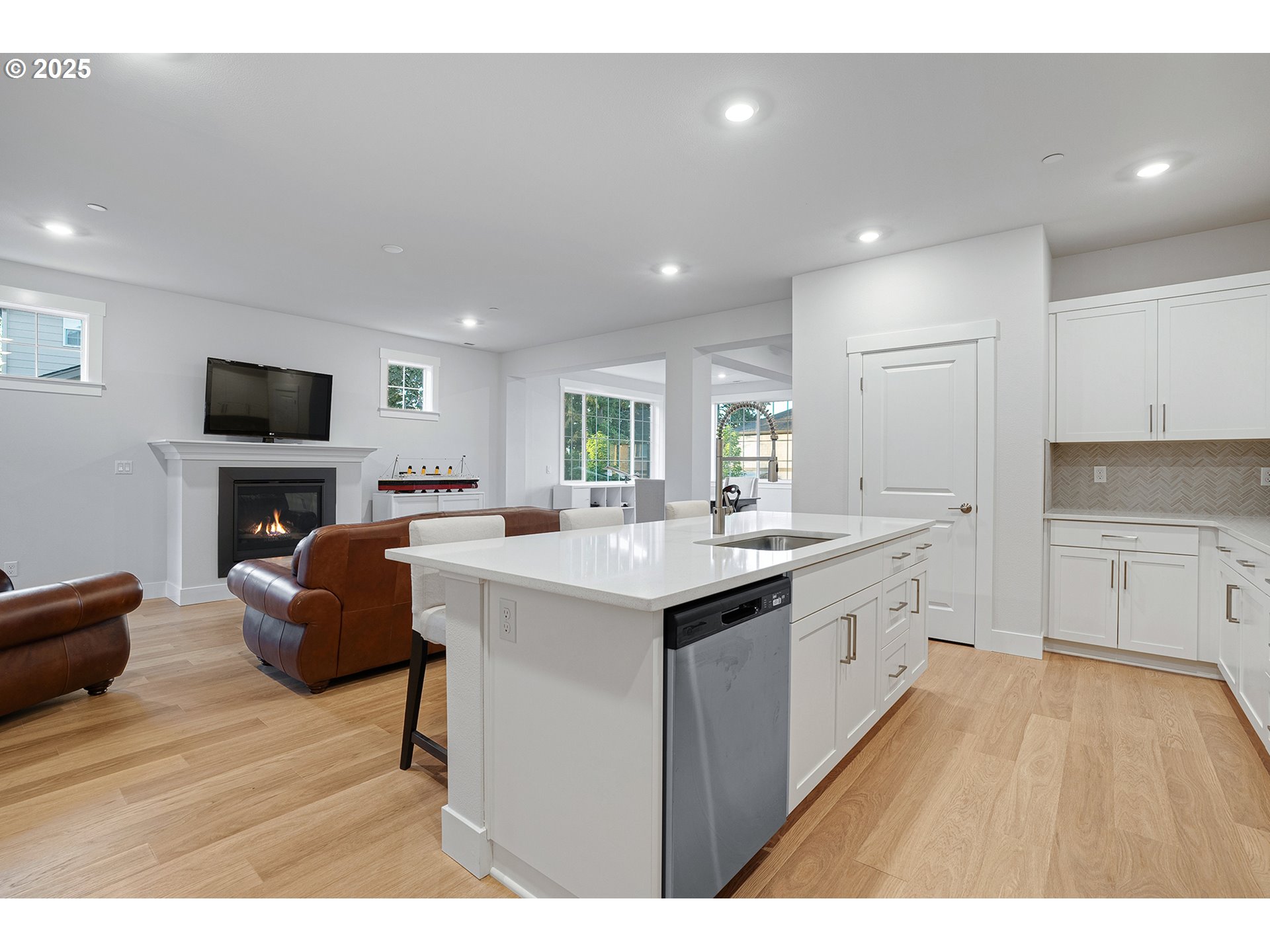 11056 Southwest Verdun Loop Wilsonville, OR 97070 - Photo 14 of 40 Gallery Image 14