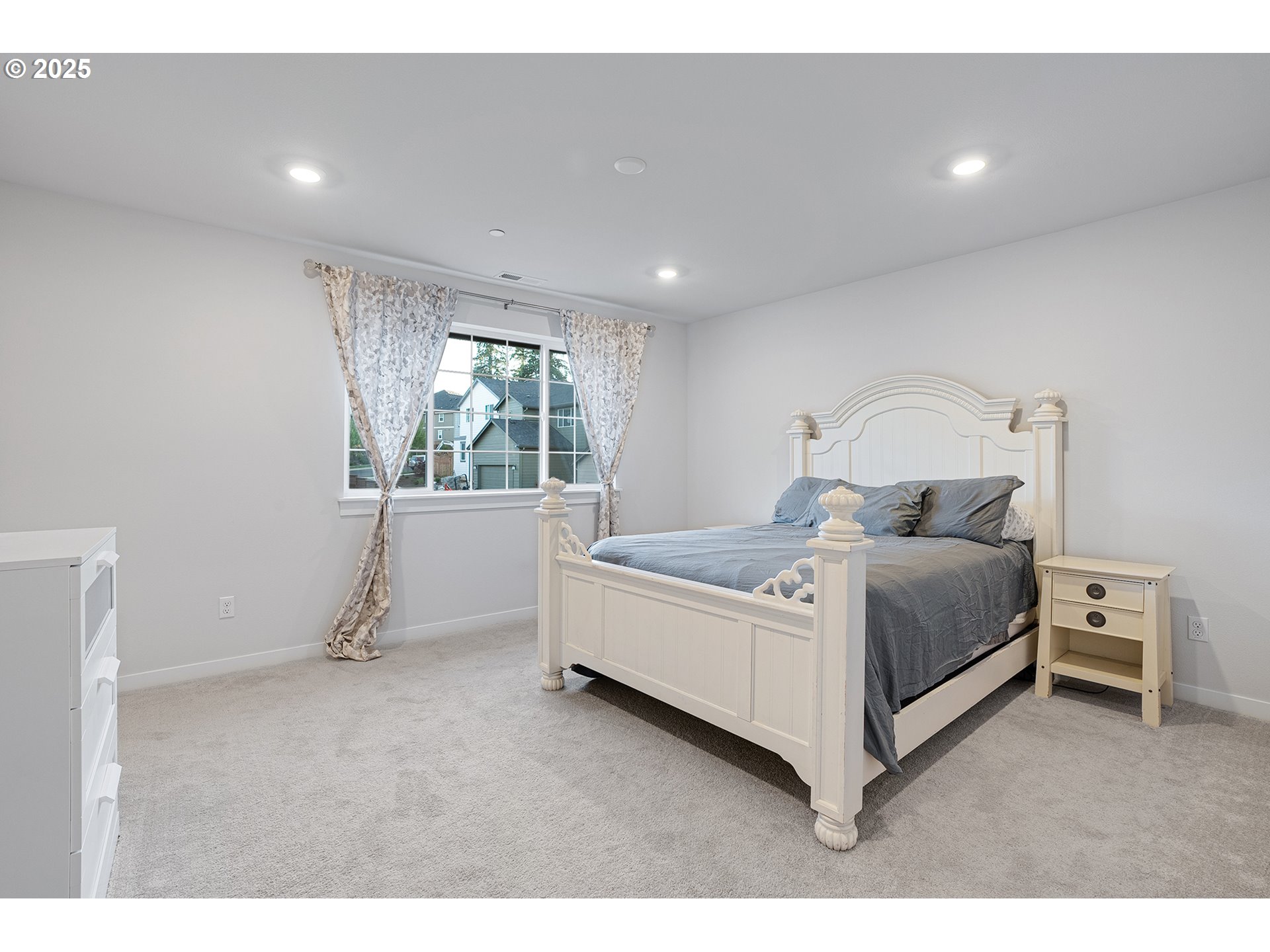 11056 Southwest Verdun Loop Wilsonville, OR 97070 - Photo 18 of 40 Gallery Image 18