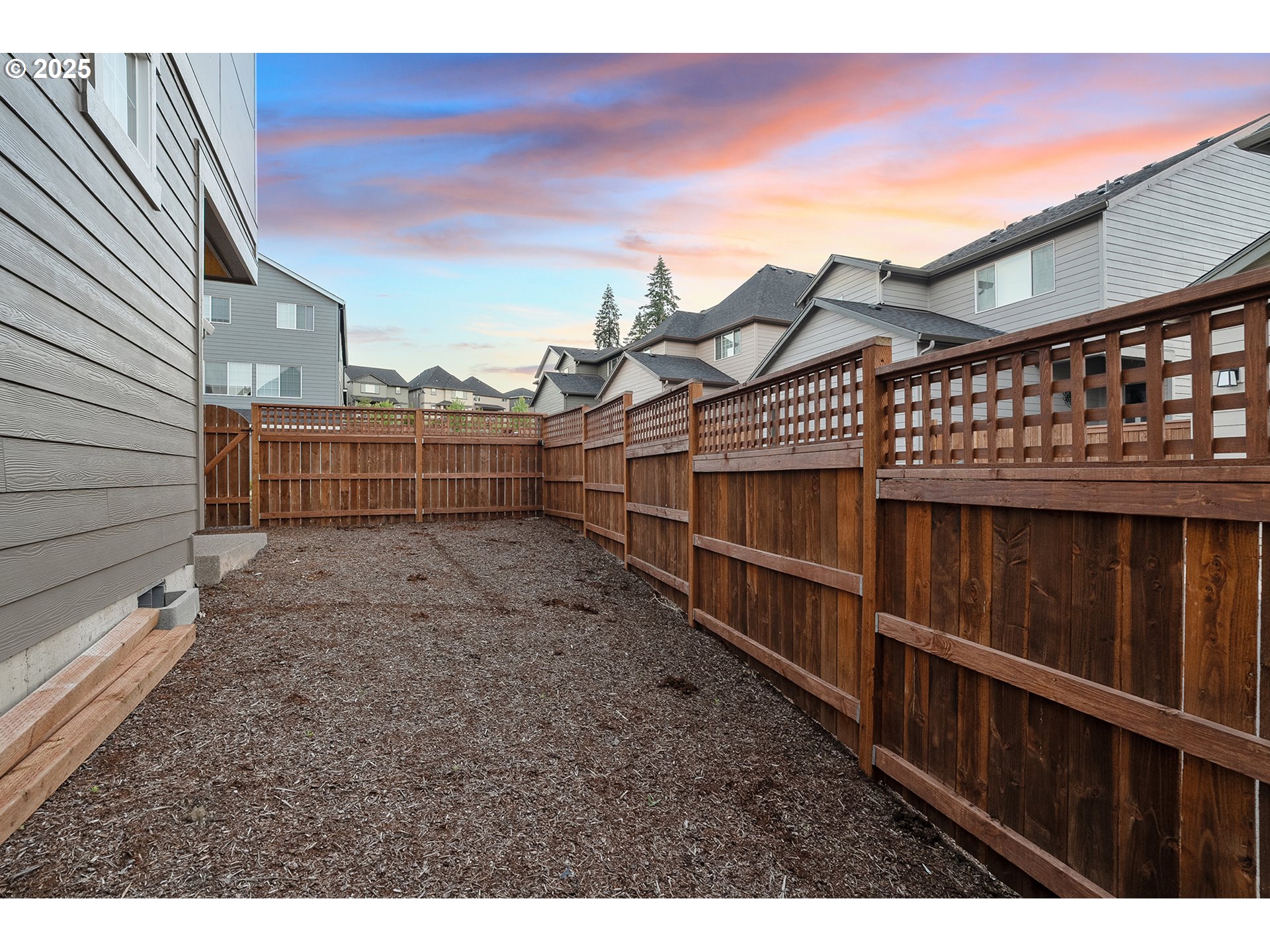11056 Southwest Verdun Loop Wilsonville, OR 97070 - Photo 32 of 40 Gallery Image 32