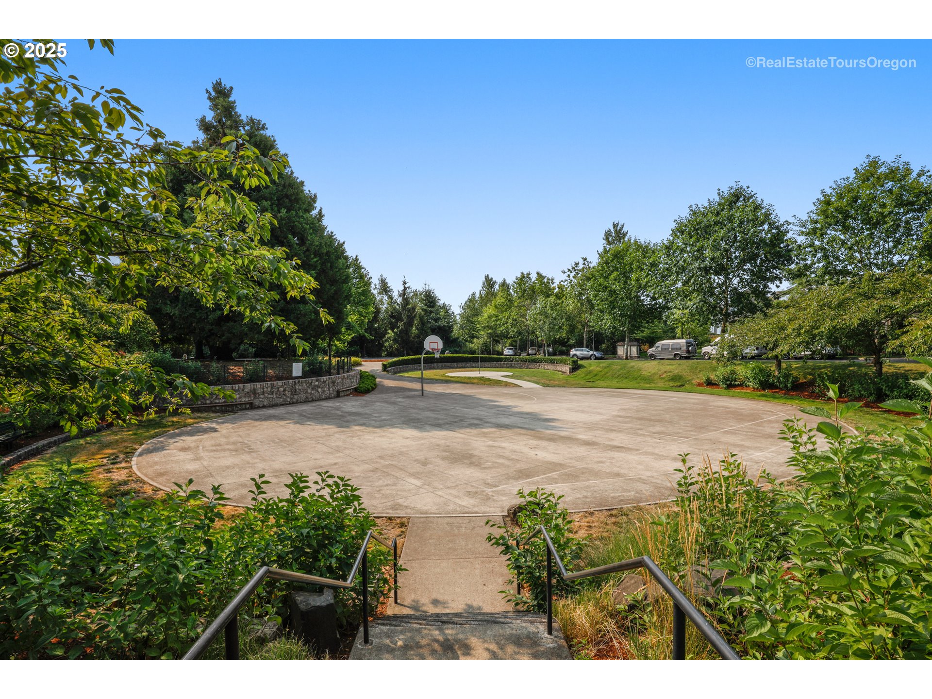 11056 Southwest Verdun Loop Wilsonville, OR 97070 - Photo 37 of 40 Gallery Image 37