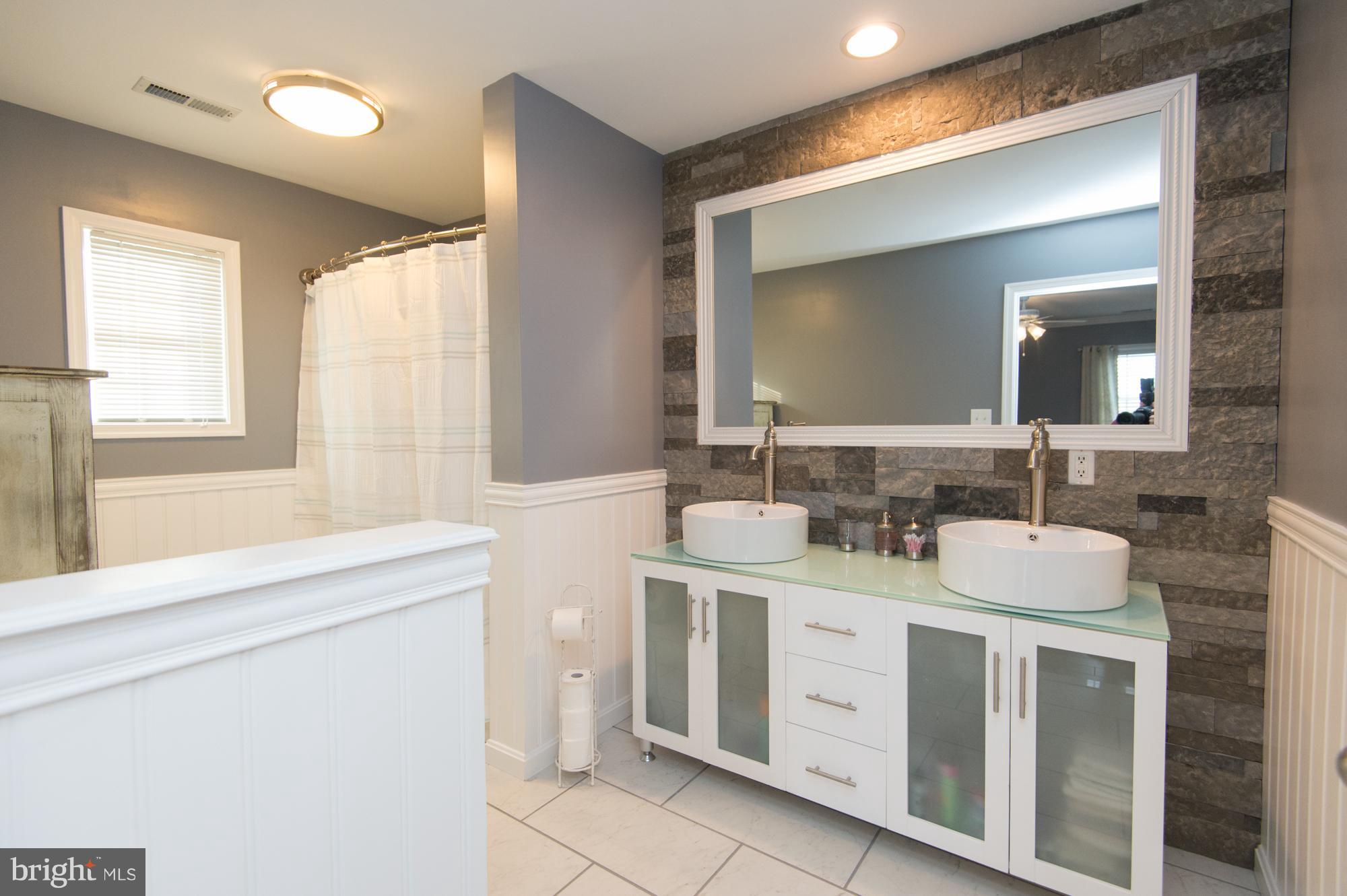 4337 Beulah Road Hurlock, MD 21643 - Photo 17 of 30 Bath (Master)