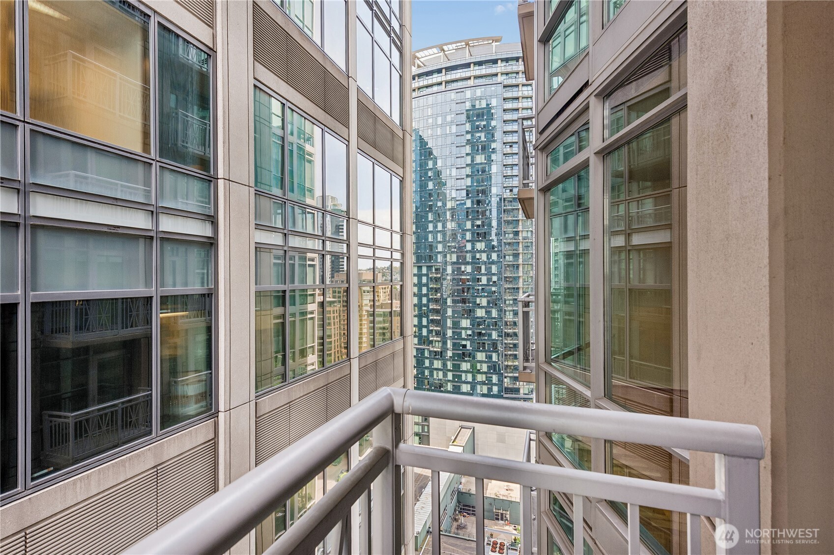 819 Virginia Street, Unit 2109 Seattle, WA 98101 - Photo 10 of 31