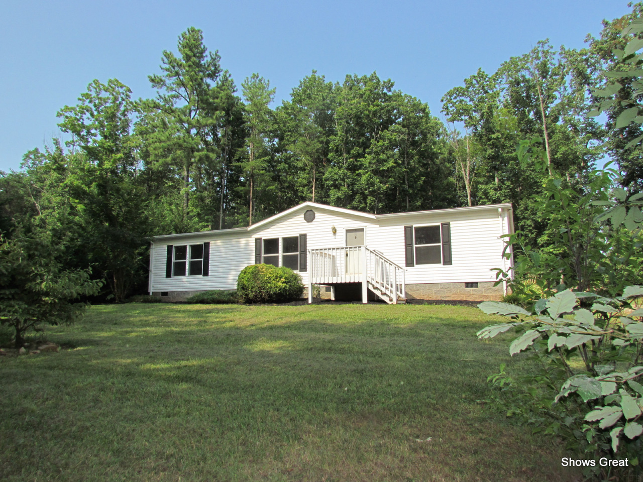 5586 Altice Road Moneta, VA 24121 - Photo 3 of 12 Exterior