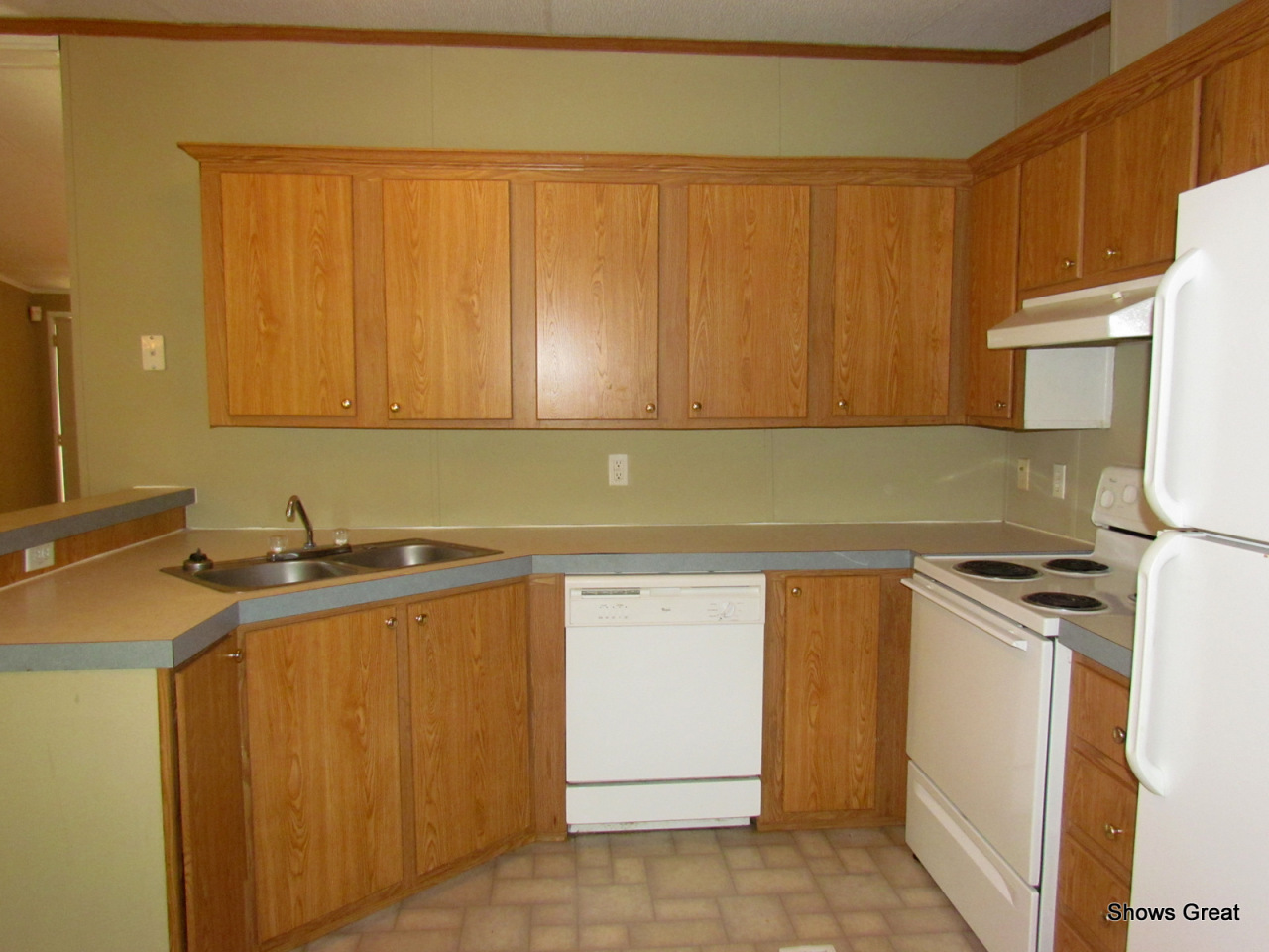 5586 Altice Road Moneta, VA 24121 - Photo 8 of 12 Kitchen