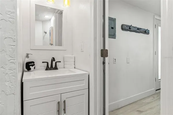 $389,999 | 5430 Circle Drive, Weeki Wachee, FL 34607