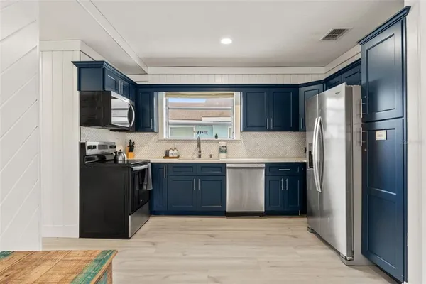 $389,999 | 5430 Circle Drive, Weeki Wachee, FL 34607