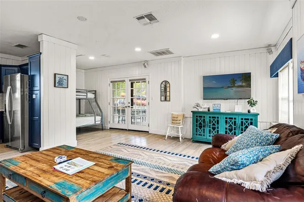 $389,999 | 5430 Circle Drive, Weeki Wachee, FL 34607