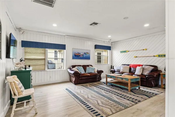 $389,999 | 5430 Circle Drive, Weeki Wachee, FL 34607