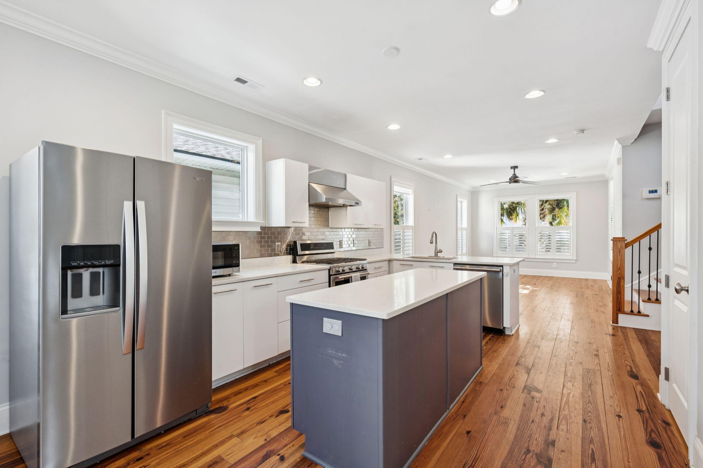 194 Fishburne Street Charleston, SC 29403 - Photo 18 of 50 194FishburneSt-KeenEyeMarketing-020