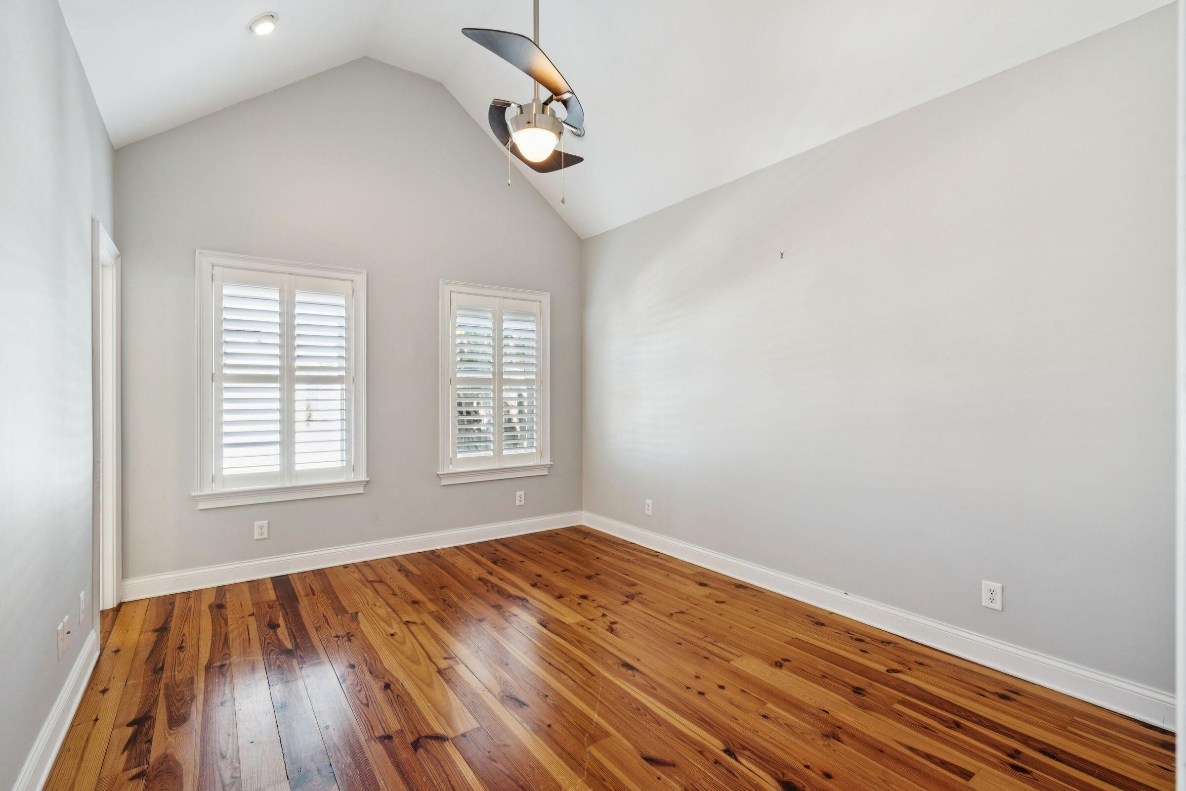 194 Fishburne Street Charleston, SC 29403 - Photo 30 of 50 194FishburneSt-KeenEyeMarketing-034