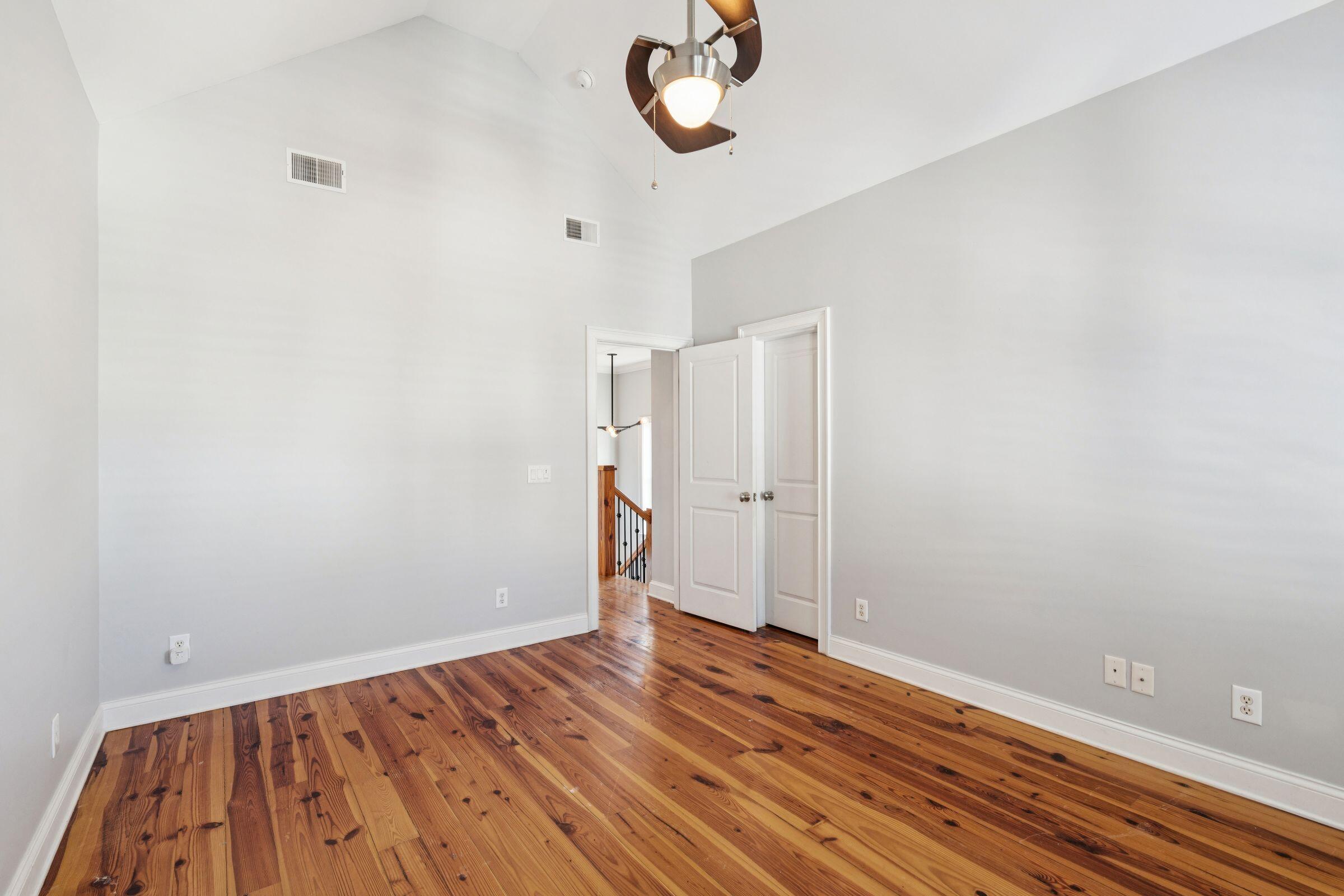 194 Fishburne Street Charleston, SC 29403 - Photo 34 of 50 194FishburneSt-KeenEyeMarketing-036