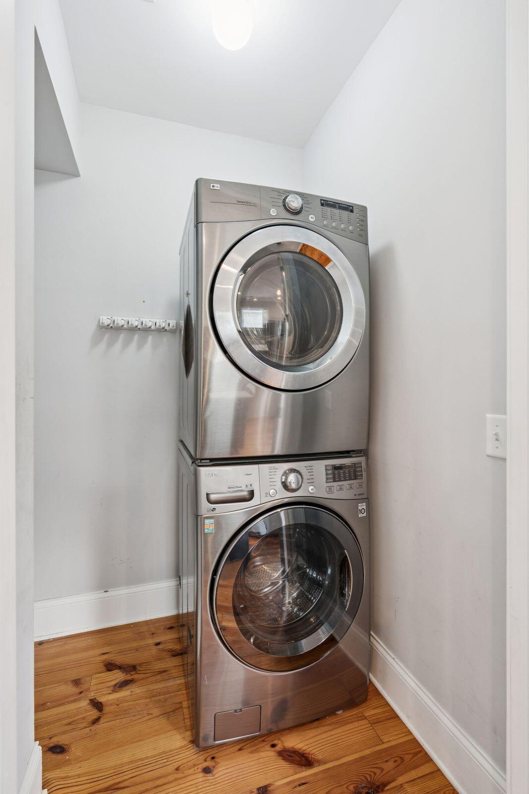 194 Fishburne Street Charleston, SC 29403 - Photo 44 of 50 194FishburneSt-KeenEyeMarketing-048