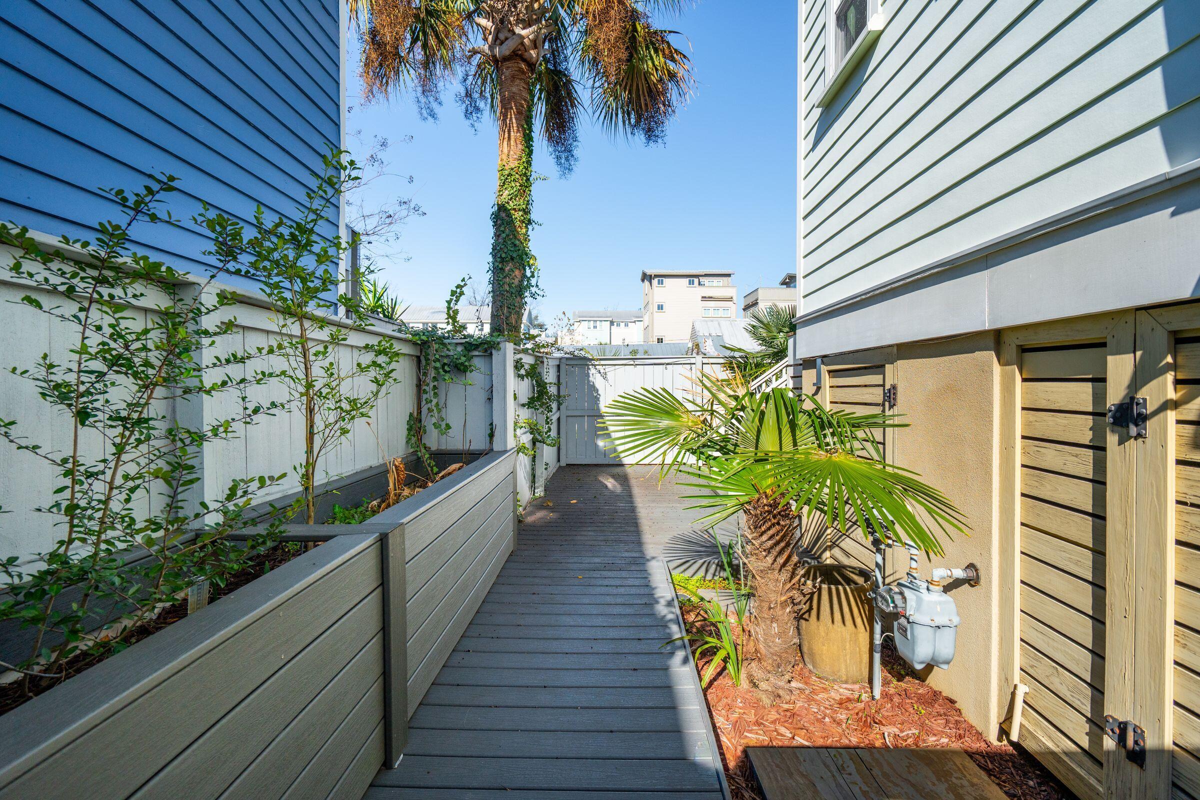 194 Fishburne Street Charleston, SC 29403 - Photo 46 of 50 194FishburneSt-KeenEyeMarketing-053