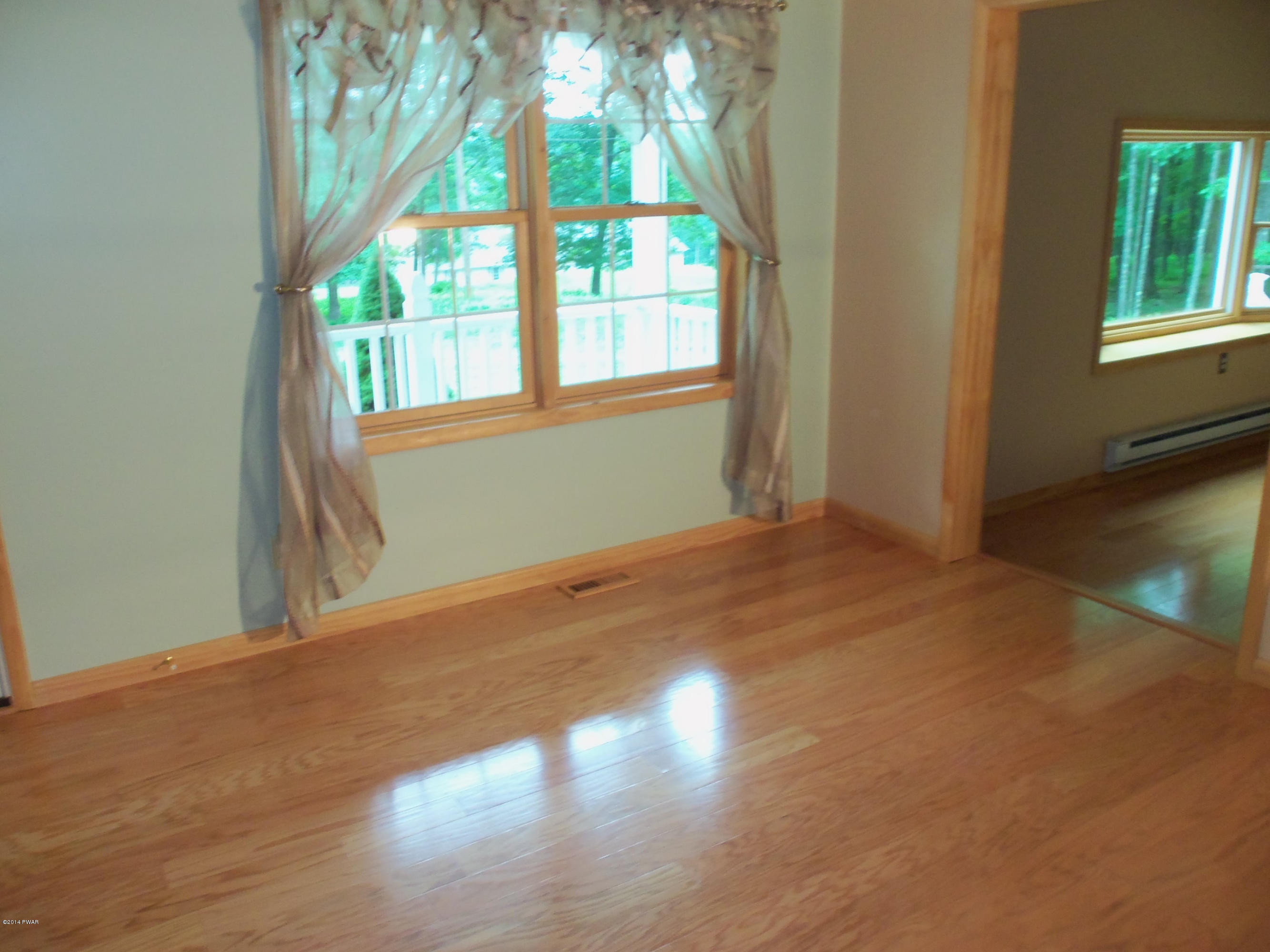 229 Deer Run Road Hawley, PA 18428 - Photo 12 of 54 Gallery Image 12