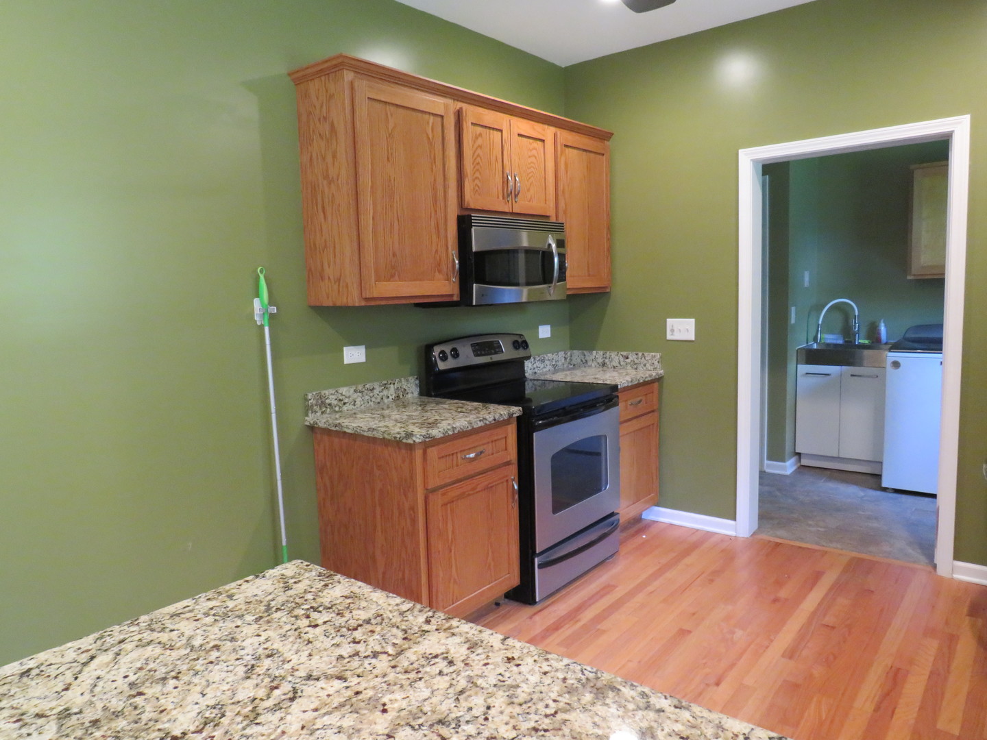 331 Carol Road New Lenox, IL 60451 - Photo 11 of 26 Gallery Image 11