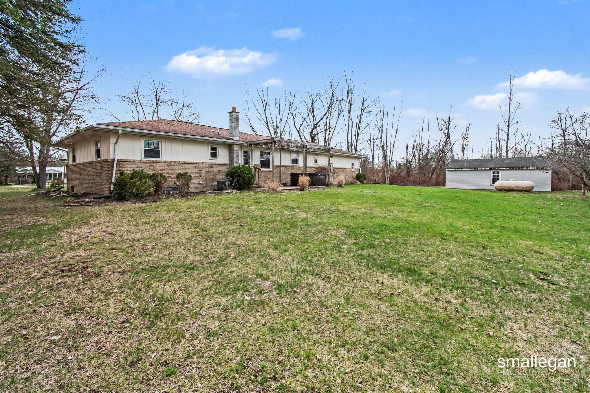 1120 South Loomis Road Mount Pleasant, MI 48858 - Photo 2 of 33 006_file_6637