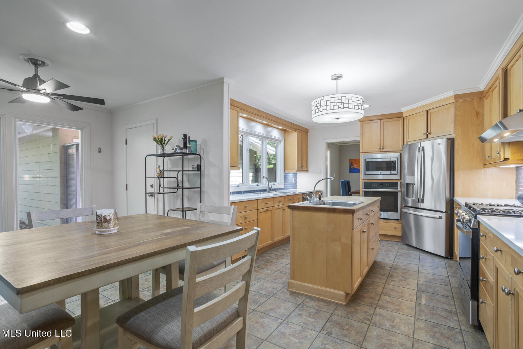 1980 Aztec Drive Jackson, MS 39211 - Photo 18 of 42 1980 Aztec Dr-17