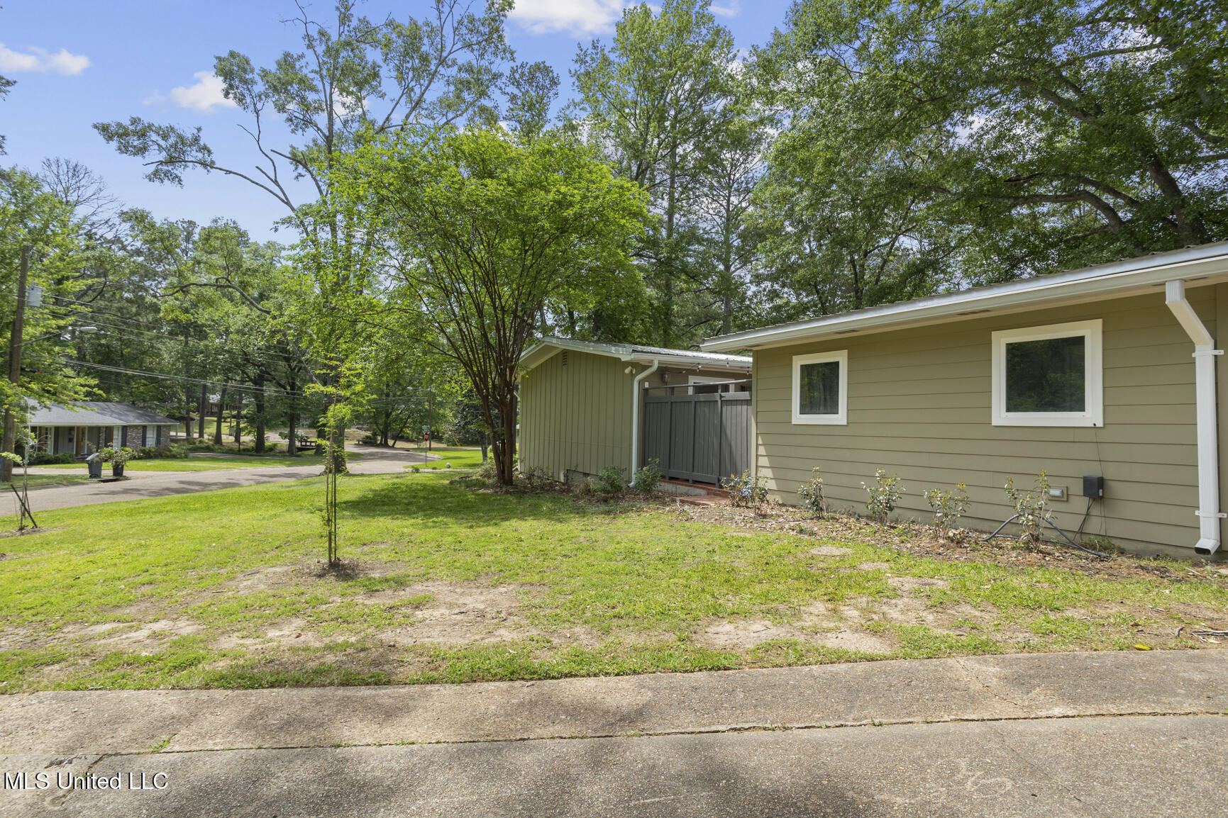 1980 Aztec Drive Jackson, MS 39211 - Photo 42 of 42 1980 Aztec Dr-42