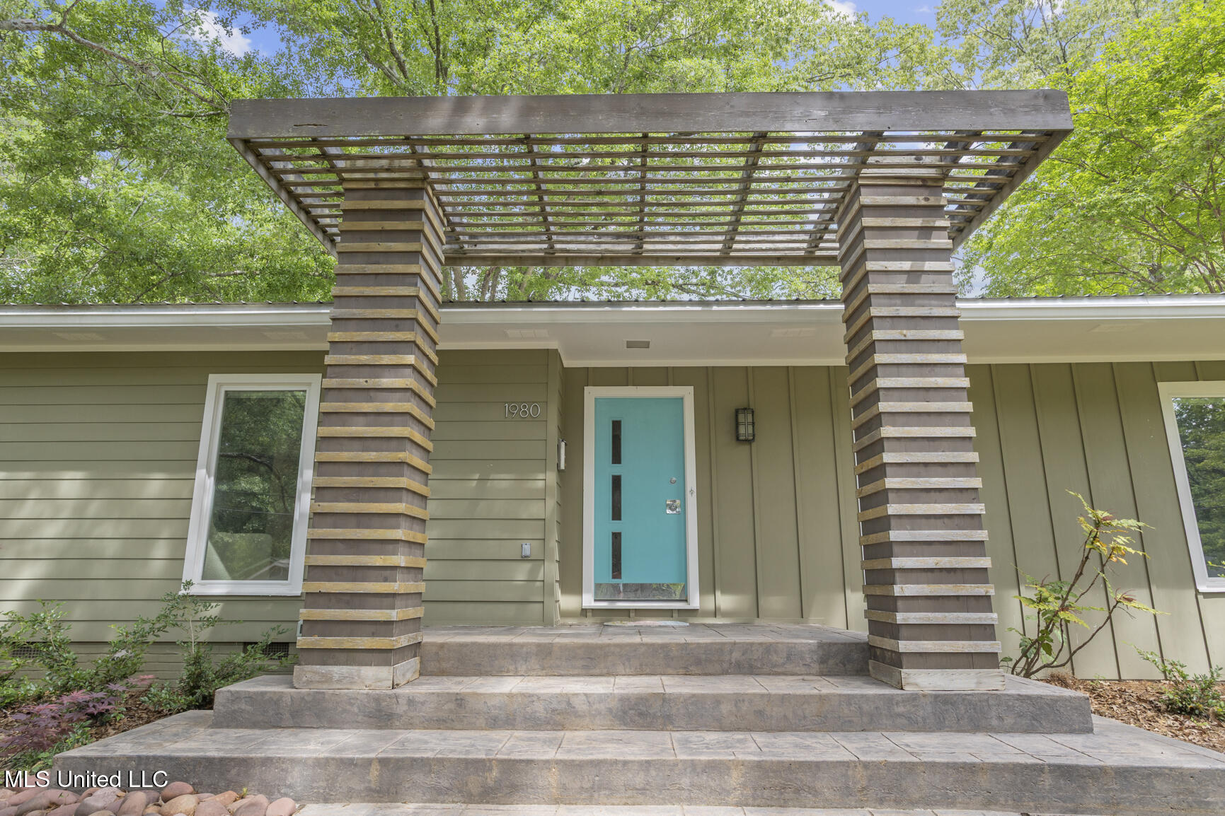 1980 Aztec Drive Jackson, MS 39211 - Photo 5 of 42 1980 Aztec Dr-5