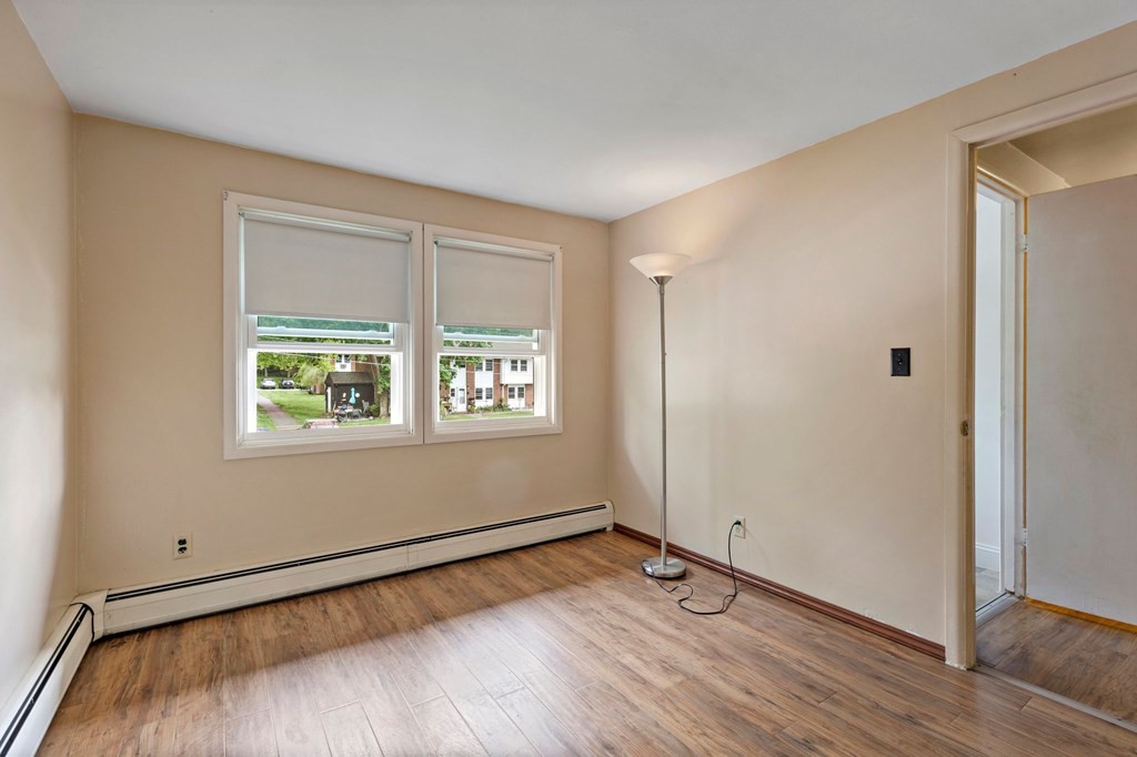 97 Manor Court, Unit 97 Springfield, MA 01118 - Photo 7 of 24 Gallery Image 7