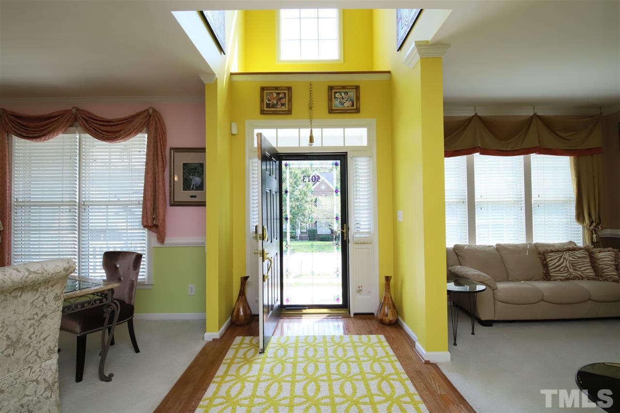 5013 Amberfield Way Raleigh, NC 27604 - Photo 3 of 30 Grand entry way.