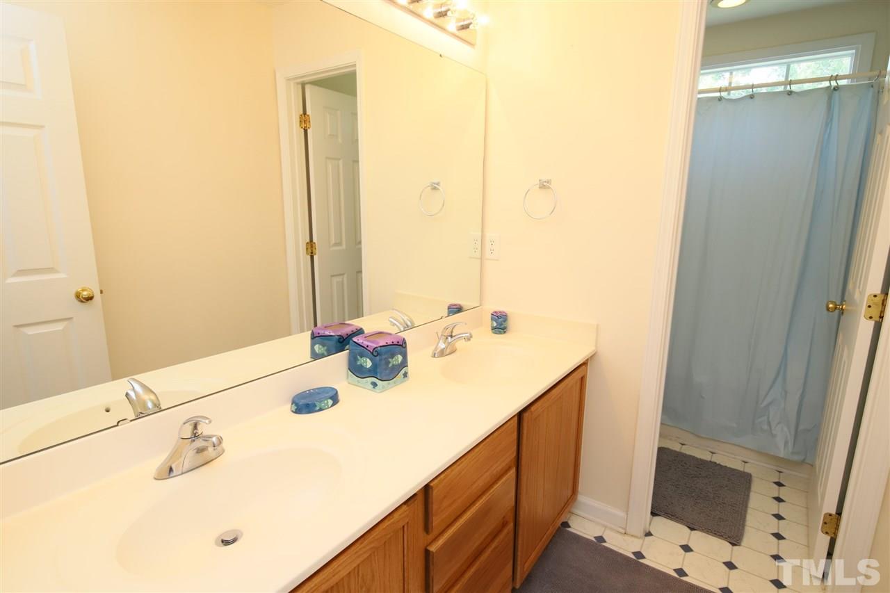 5013 Amberfield Way Raleigh, NC 27604 - Photo 21 of 30