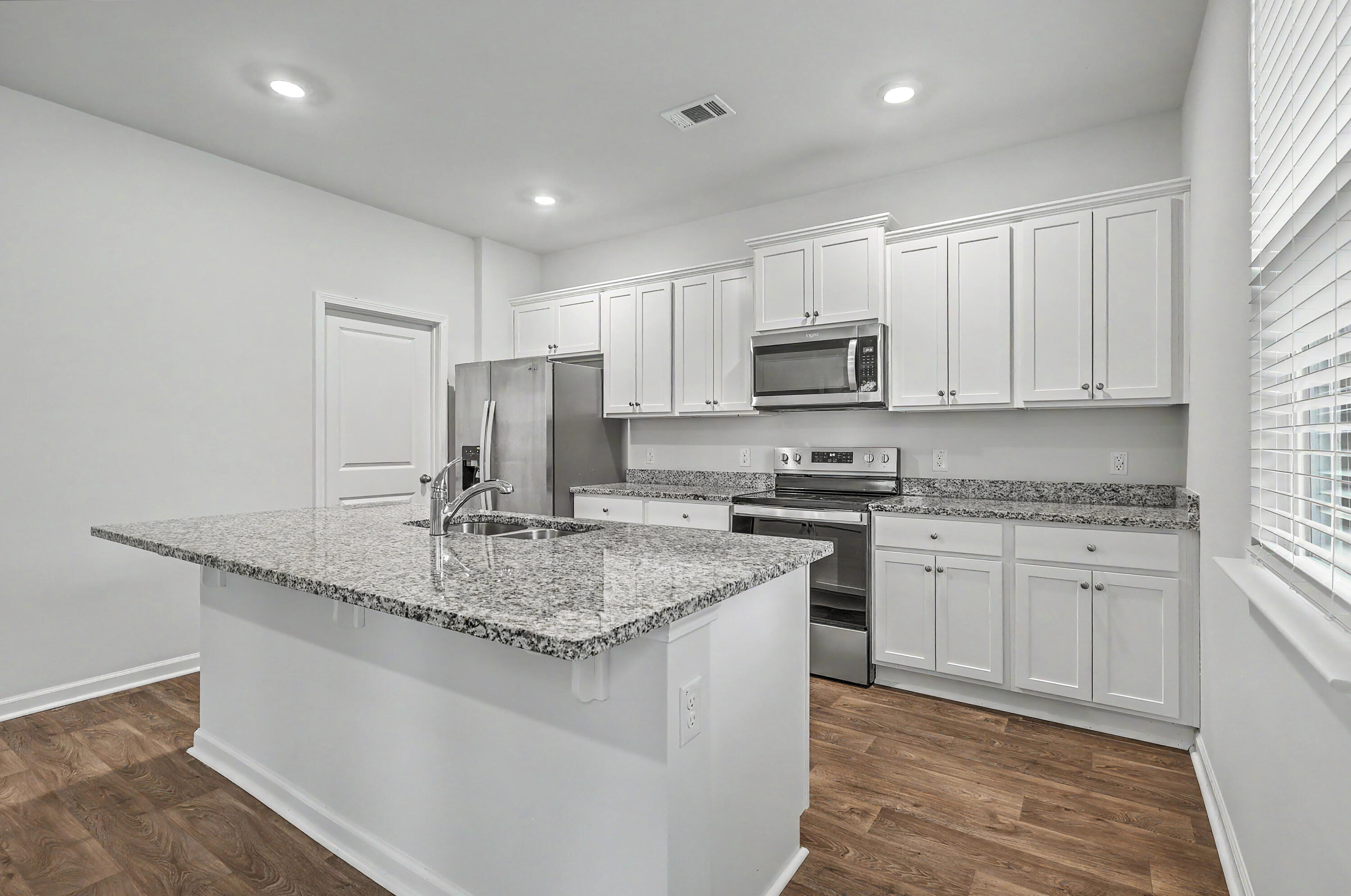 146 Morning View Way Moncks Corner, SC 29461 - Photo 12 of 38 Kitchen