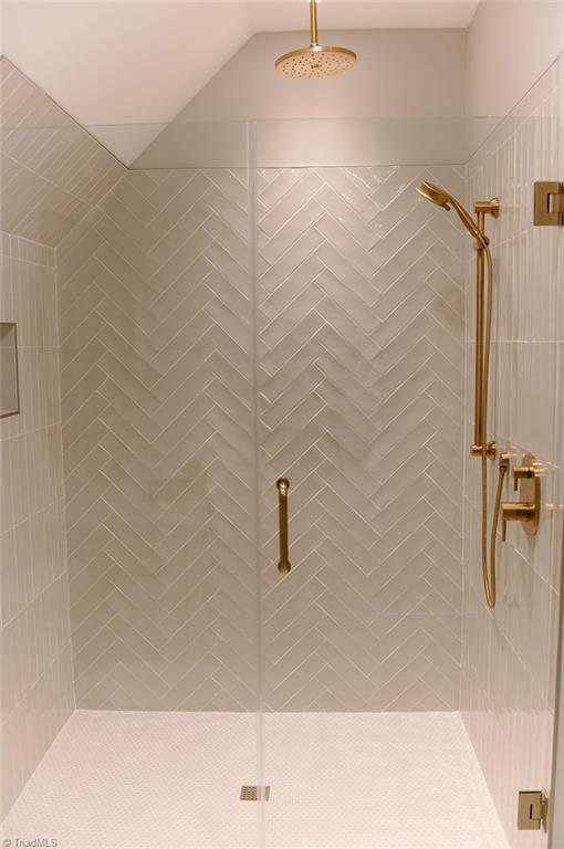 1351 Granthaven Court High Point, NC 27265 - Photo 19 of 38