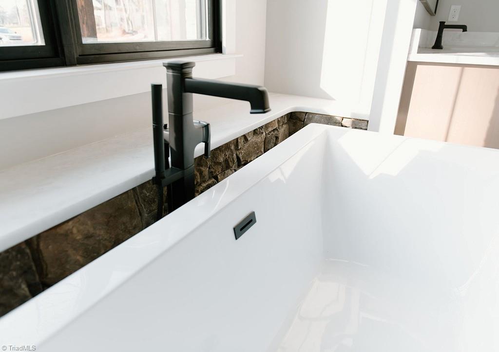 1351 Granthaven Court High Point, NC 27265 - Photo 20 of 38