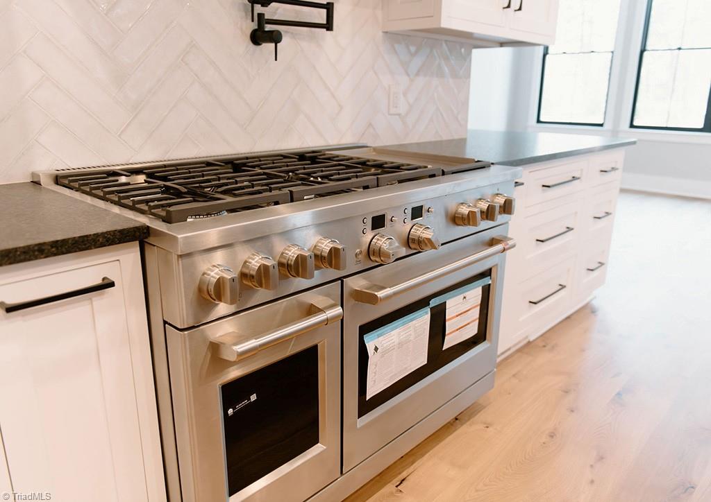 1351 Granthaven Court High Point, NC 27265 - Photo 27 of 38