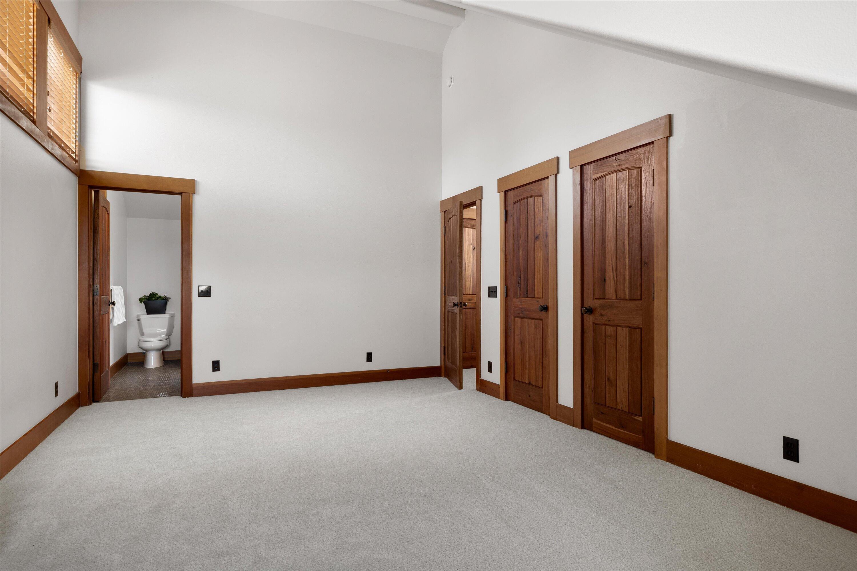 64155 Hunnell Road Bend, OR 97703 - Photo 51 of 96 Two closets.
