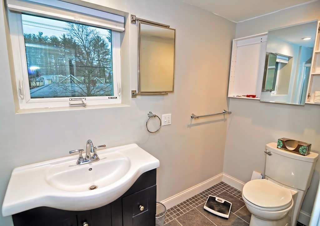 33 Walnut Knolls Canton, MA 02021 - Photo 12 of 24 Gallery Image 12