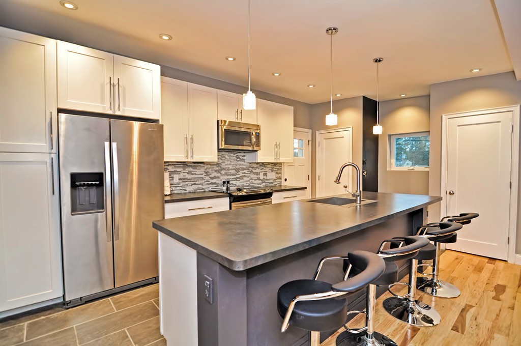 33 Walnut Knolls Canton, MA 02021 - Photo 4 of 24 Gallery Image 4