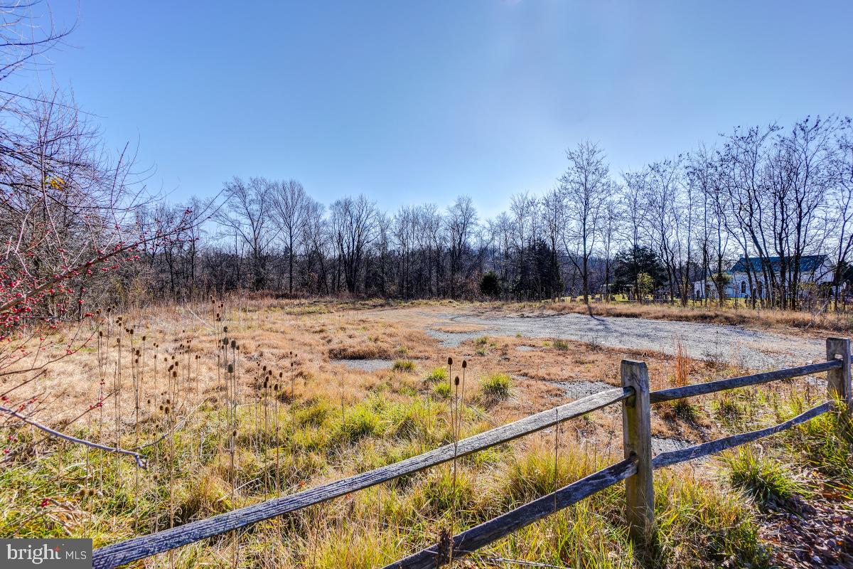 26131 Frederick Road Clarksburg, MD 20871 - Photo 3 of 13