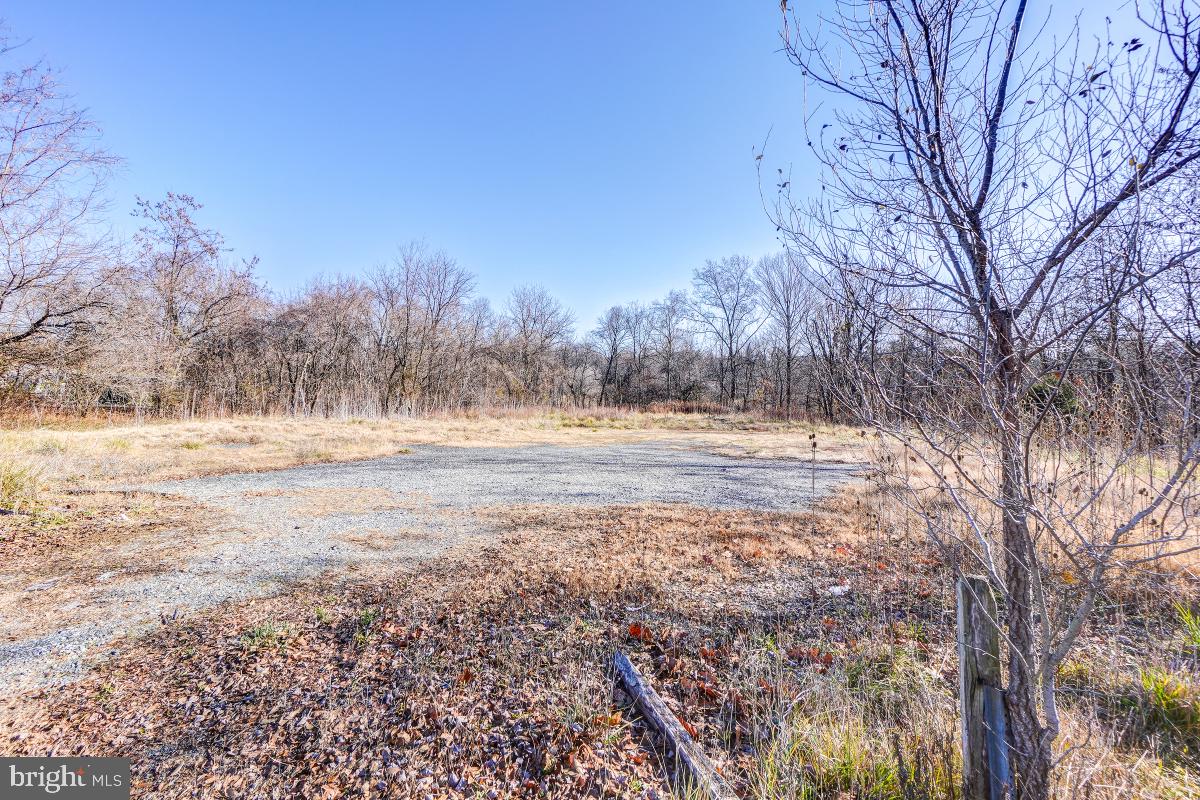 26131 Frederick Road Clarksburg, MD 20871 - Photo 4 of 13