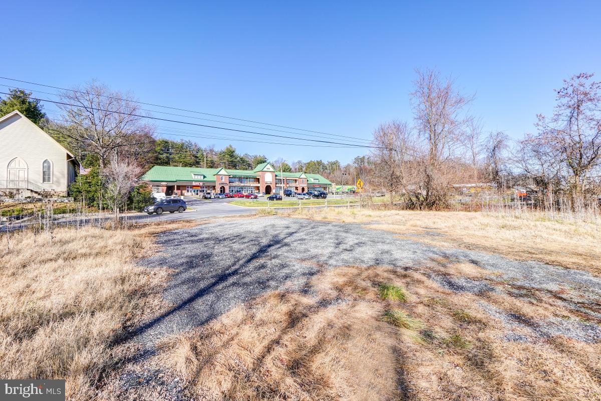 26131 Frederick Road Clarksburg, MD 20871 - Photo 9 of 13