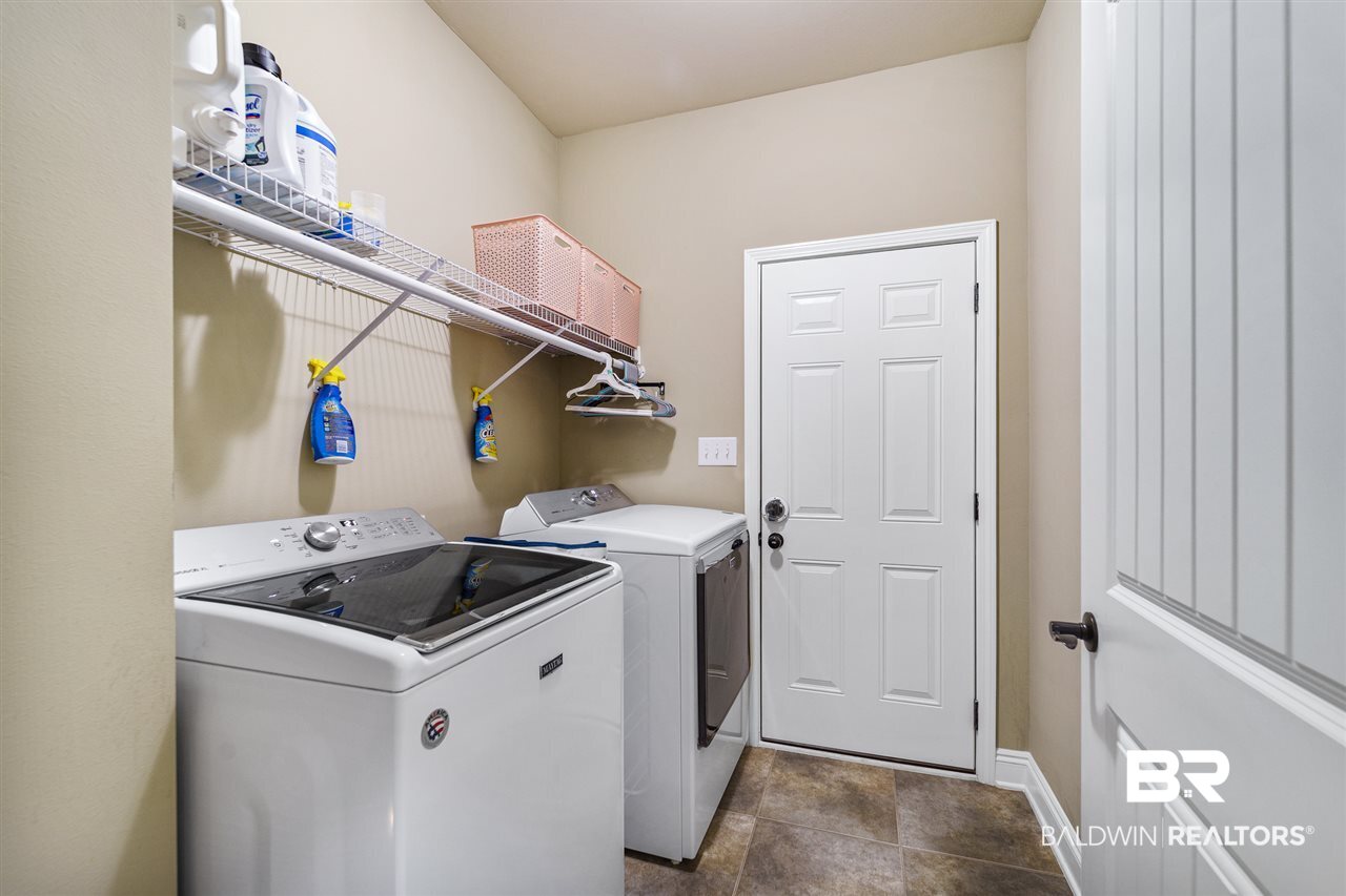 9692 Tanager Lane Daphne, AL 36527 - Photo 22 of 28 Laundry