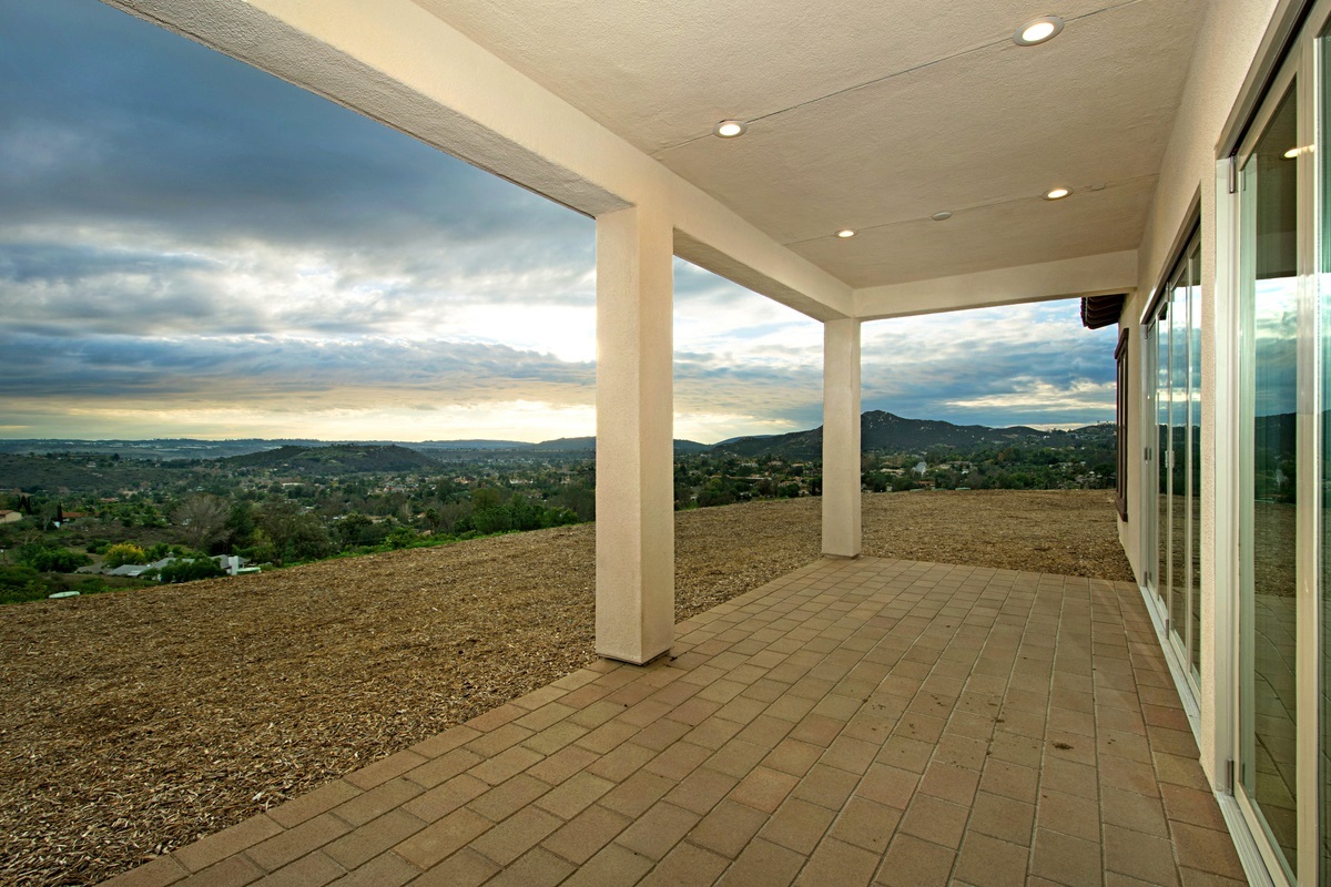 14535 Highcrest Court Poway, CA 92064 - Photo 7 of 25