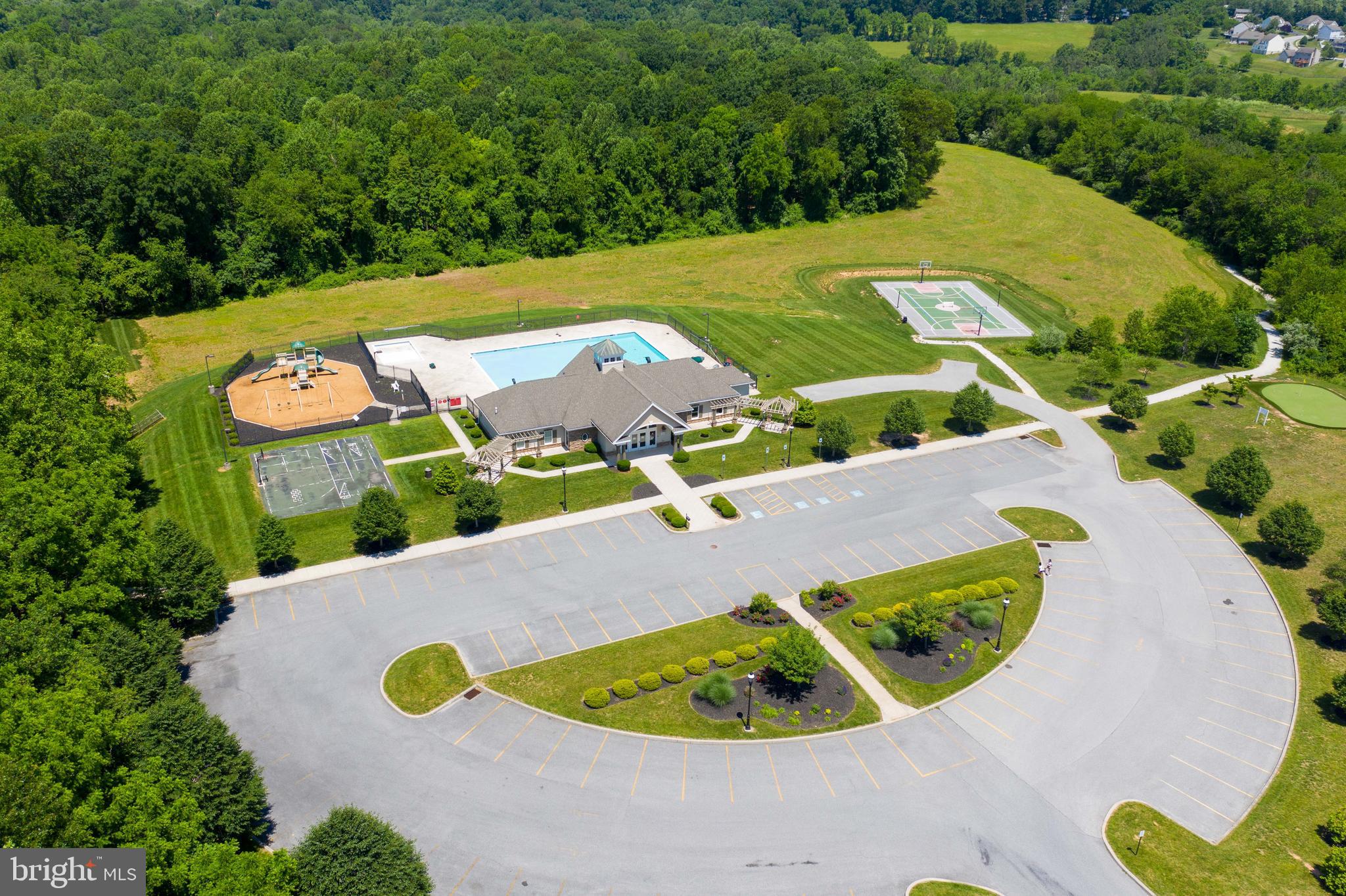 1165 Countryside Road Seven Valleys, PA 17360 - Photo 7 of 51 Gallery Image 7
