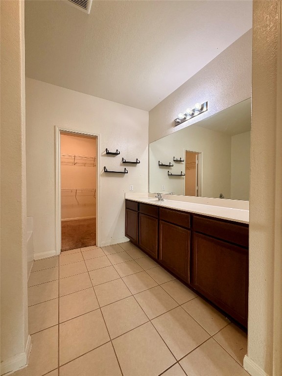 1303 Emerald Stone Drive Rosharon, TX 77583 - Photo 20 of 24 Master bathroom