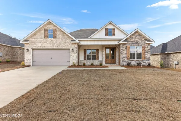 $395,000 | 216 Golden Chestnut Bend, Bonaire, GA 31005