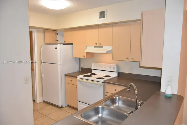 $2,300 | Aventine at Miramar, Miramar, FL 33025