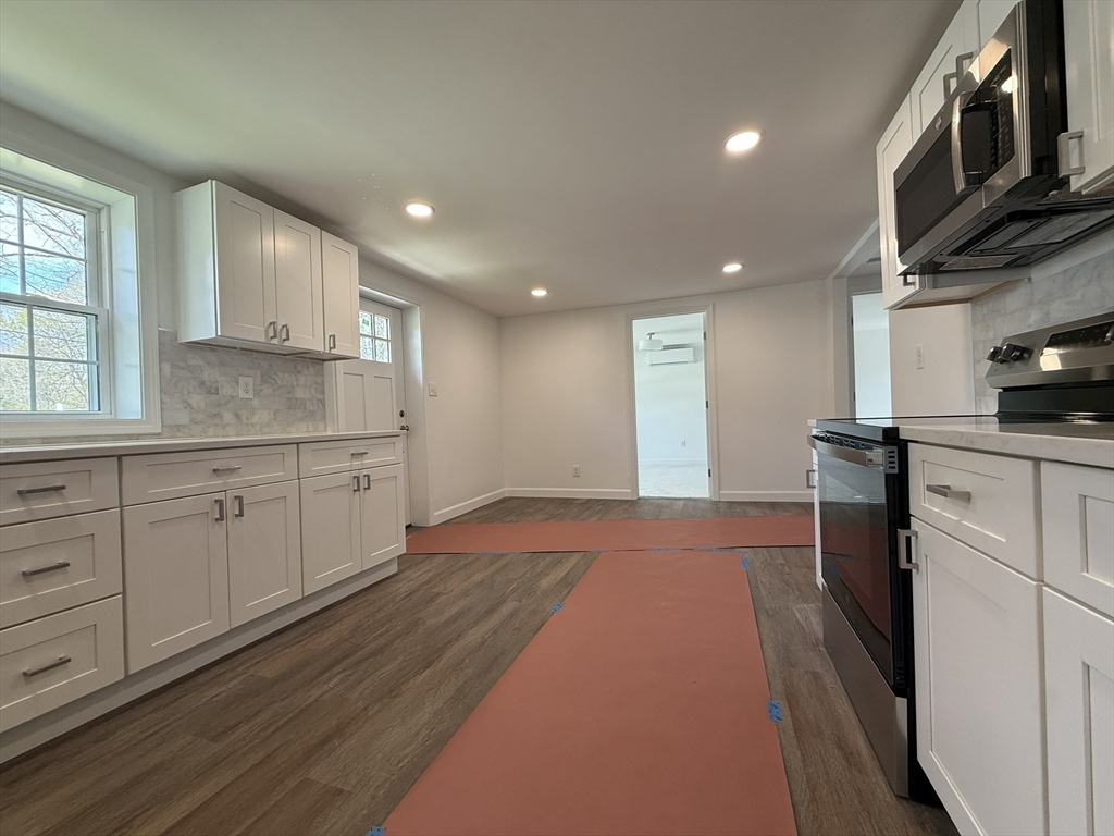43 Buttonwood Road Halifax, MA 02338 - Photo 6 of 22